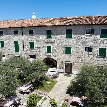 Casa Romantica La Parenzana บูเย ภายนอก รูปภาพ