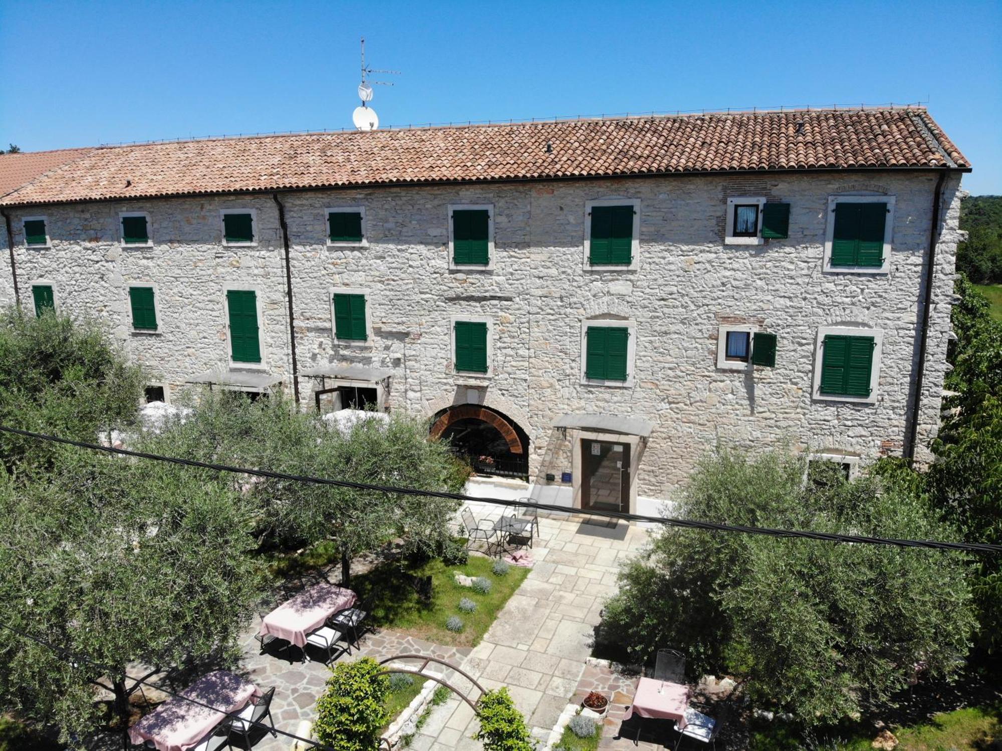 Casa Romantica La Parenzana บูเย ภายนอก รูปภาพ