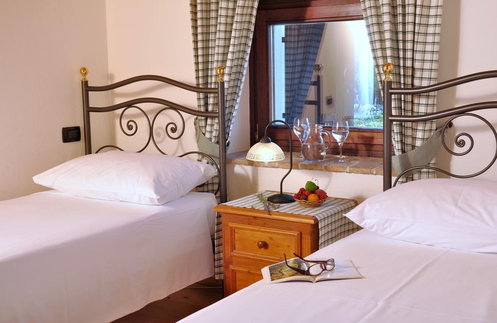 Casa Romantica La Parenzana บูเย ภายนอก รูปภาพ