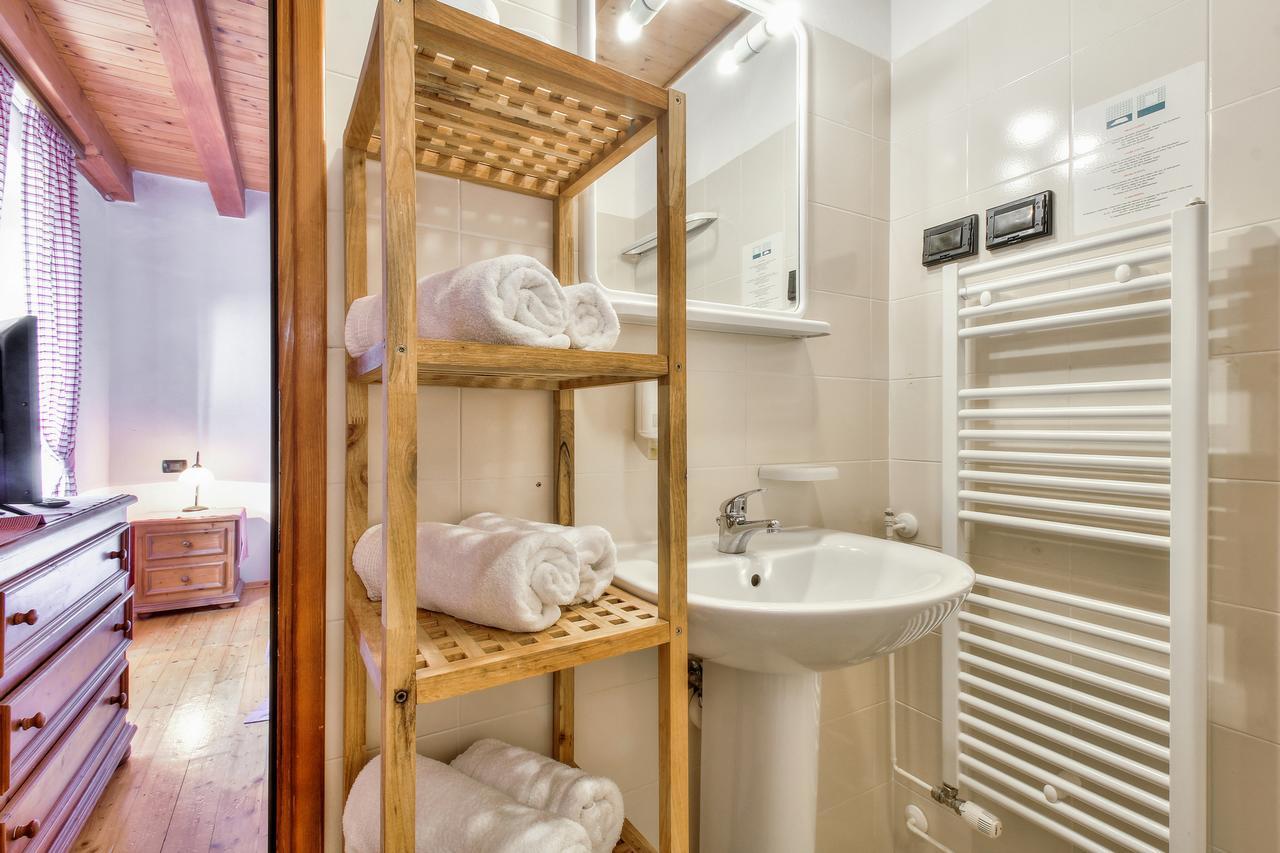Casa Romantica La Parenzana บูเย ภายนอก รูปภาพ