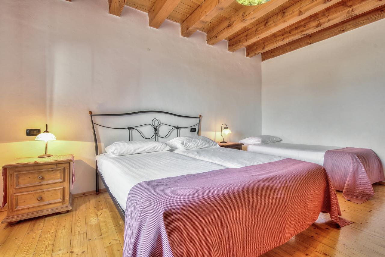 Casa Romantica La Parenzana บูเย ภายนอก รูปภาพ