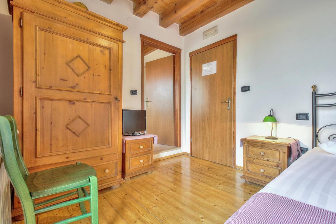 Casa Romantica La Parenzana บูเย ภายนอก รูปภาพ